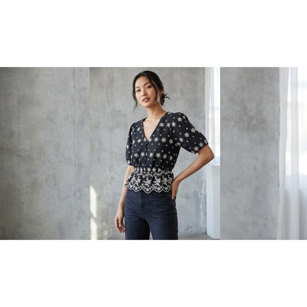 Market & Spruce Stitch Fix Black Embroidered Peplum Top V-Neck Floral Eyelet S